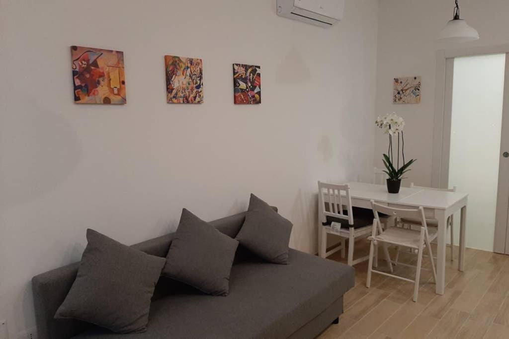 Casetta Alu' - Il Tuo Nido A Stampace Cagliari Buitenkant foto